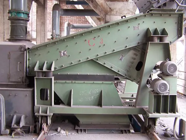 Vibrating feeders