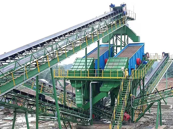 Vibrating screens