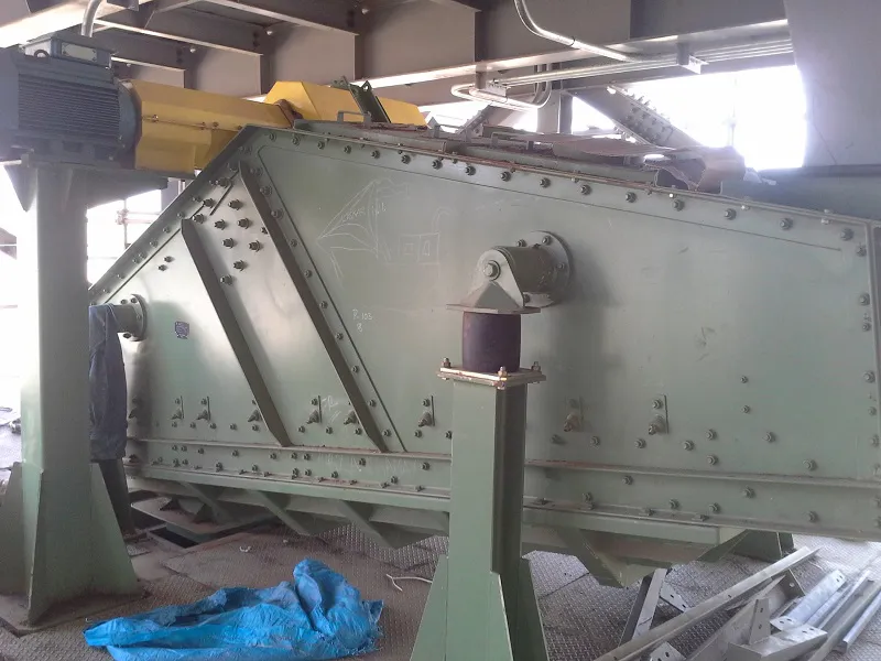 Vibrating screens