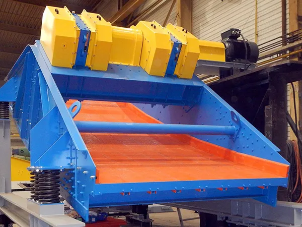 What are the maintenance tips for vibrating screens?